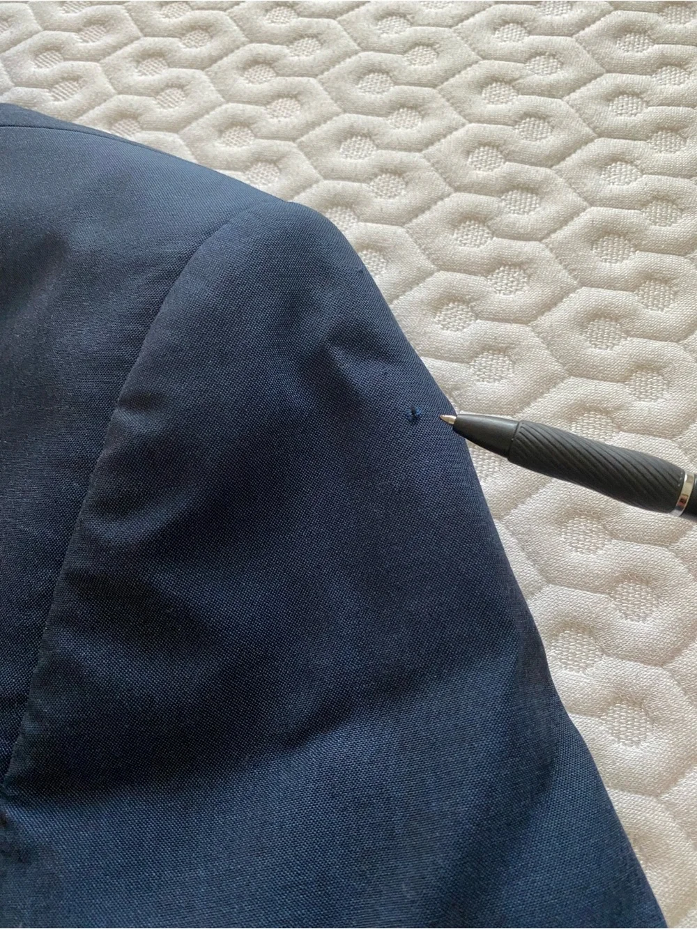 Men's Navy Blue Single-Breasted Blazer with Red Lining